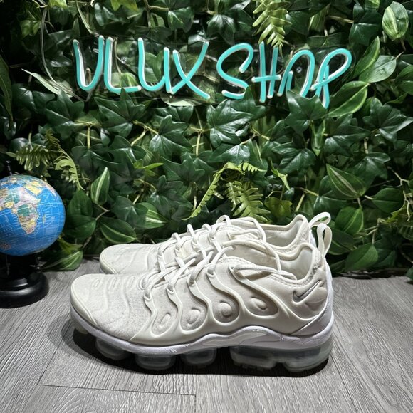 Nike Mens Air Vapormax Plus Triple White 924453-100 Running Shoes - Size 10 - Picture 4 of 11